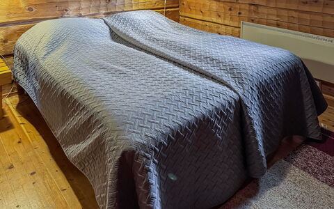 Sompsanniemi: Bois, Sol, Sol, Chambre, Linge, Parquet, Cadre De Lit, Lit, Dur, Literie