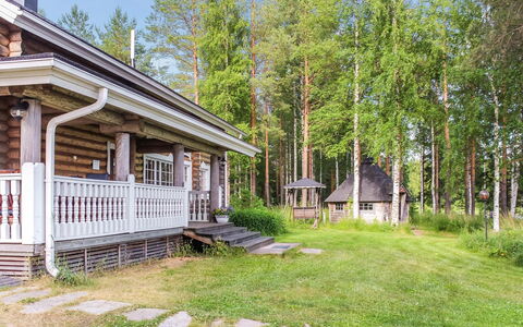 Villa Hermanni: Arbre, Bois, Chalet, Maison, Toit, Lot Terre, Domicile, Zone Rurale, Porche, Ferme