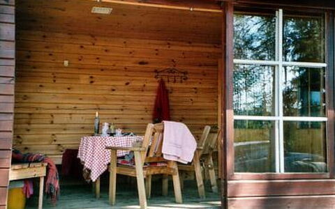 Ylähuone: Arbre, Banque, Maison, Chalet, Lac, Étang, Forêt, Cabane En Rondins