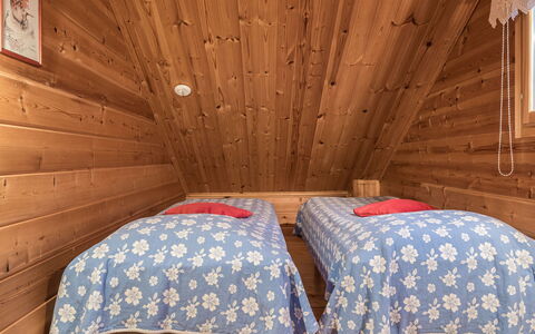 Nurmennunnu: Bois, Neige, L'Hiver, Chalet, Gelé, Domicile, Cabane En Rondins, Mélèze, Siding