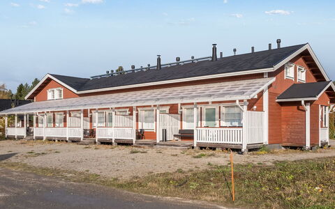 Karitahko a 2: Herbe, Maison, Chalet, Lot Terre, Domicile, Biens, Pelouse, Siding, Ferme, Porche