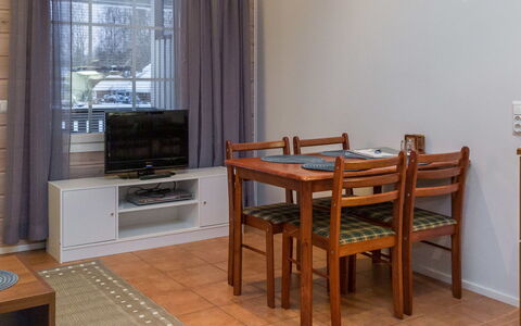 Karitahko a 2: Herbe, Maison, Chalet, Lot Terre, Domicile, Biens, Pelouse, Siding, Ferme, Porche