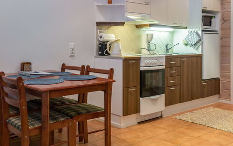 Karitahko a 2: Herbe, Maison, Chalet, Lot Terre, Domicile, Biens, Pelouse, Siding, Ferme, Porche