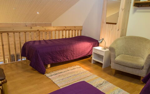 Karitahko a 2: Herbe, Maison, Chalet, Lot Terre, Domicile, Biens, Pelouse, Siding, Ferme, Porche