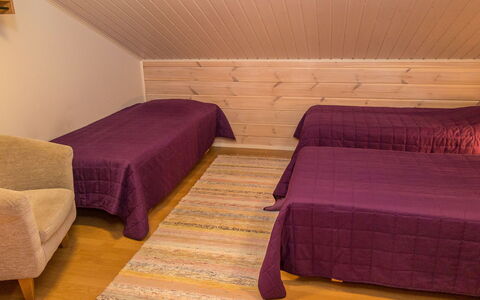 Karitahko a 2: Herbe, Maison, Chalet, Lot Terre, Domicile, Biens, Pelouse, Siding, Ferme, Porche