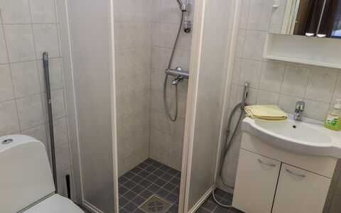 Karitahko a 2: Herbe, Maison, Chalet, Lot Terre, Domicile, Biens, Pelouse, Siding, Ferme, Porche