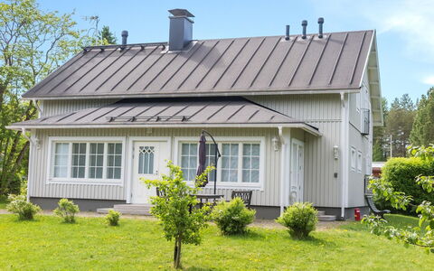 Villa Einola: Voie Navigable, Banque, Cours D'Eau, Lac, Chalet, Forêt, Canal, Réservoir, Cabane En Rondins
