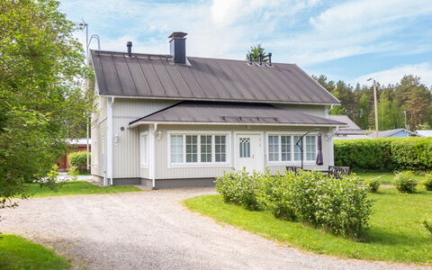 Villa Einola: Chalet, Maison, Domicile, Batiments Jardin, Siding, Cabane En Rondins, Ferme, Biens, Cabanon, Cour