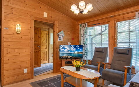 Rusakko: Chalet, Maison, Domicile, Batiments Jardin, Siding, Cabane En Rondins, Ferme, Biens, Cabanon, Cour