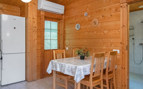 Rusakko: Chalet, Maison, Domicile, Batiments Jardin, Siding, Cabane En Rondins, Ferme, Biens, Cabanon, Cour