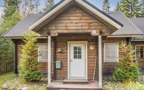 Villa Koira Nr3: Chalet, Maison, Domicile, Batiments Jardin, Siding, Cabane En Rondins, Ferme, Biens, Cabanon, Cour