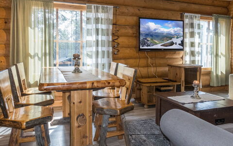 Aurora Cabin: Meubles, Bois, Design Intérieur, Sol, Table, Domicile, Plafond, Sol, Pièce, Salon