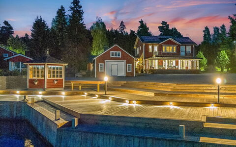 Villa Eriksberg: Voie Navigable, Banque, Cours D'Eau, Lac, Chalet, Forêt, Canal, Réservoir, Cabane En Rondins