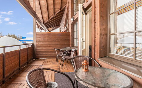 Loma Tiki: Bois, Chalet, Tache De Bois, Dur, Cabane En Rondins, Planche, Plafond, Matériau Naturel, Lumber, Batiments Jardin