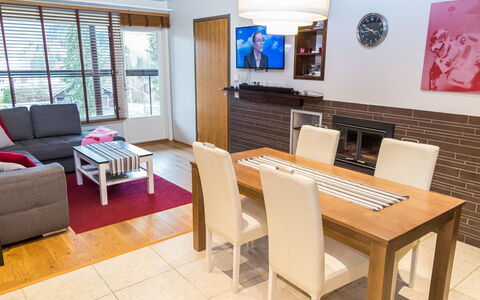 Tahko Spa Junior Suite Orange A6: Voie Navigable, Banque, Cours D'Eau, Lac, Chalet, Forêt, Canal, Réservoir, Cabane En Rondins