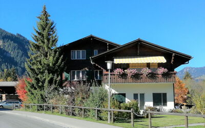 Aegertenstrasse 10