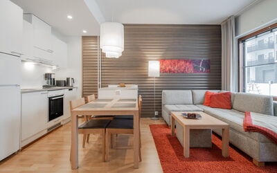 Nordic Chalet 9211