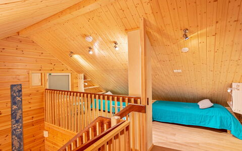 Kevätpiippo B: Voie Navigable, Banque, Cours D'Eau, Lac, Chalet, Forêt, Canal, Réservoir, Cabane En Rondins
