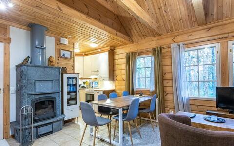 Honkahovi: Voie Navigable, Banque, Cours D'Eau, Lac, Chalet, Forêt, Canal, Réservoir, Cabane En Rondins