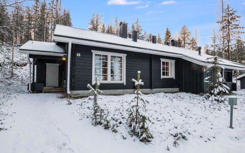Lomaylläs F79 Palovaarankaarre 18B