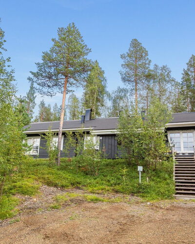 Lomaylläs F84 Palovaarankaarre 22A