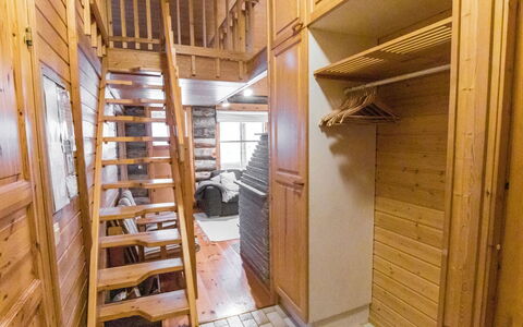 Ylläsrova B5 Kasku: Voie Navigable, Banque, Cours D'Eau, Lac, Chalet, Forêt, Canal, Réservoir, Cabane En Rondins