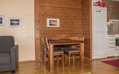Ylläs Chalets A402: Voie Navigable, Banque, Cours D'Eau, Lac, Chalet, Forêt, Canal, Réservoir, Cabane En Rondins