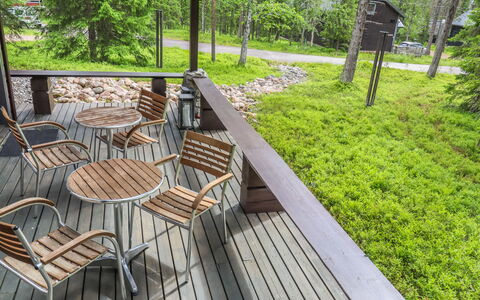 Villa Lumo (Ent. Ylläskyrö): Bois, Meubles, Mobilier De Jardin, Dur, Plate-Forme, Parquet, Planche, Porche, Chaise, Tache De Bois