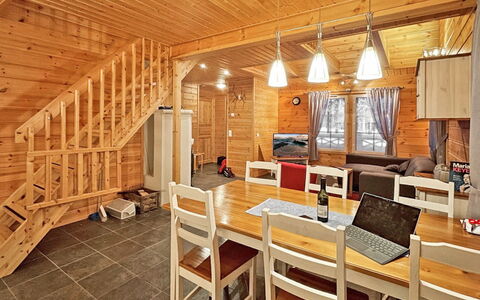 Ylläsriekko Itätupa: Toit, Domicile, Siding, Chalet, Cour, Dur, Conception, Batiments Jardin, Tache De Bois, Ferme