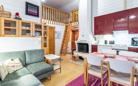 Lomaylläs H105 Pistopolku 2A: Voie Navigable, Banque, Cours D'Eau, Lac, Chalet, Forêt, Canal, Réservoir, Cabane En Rondins