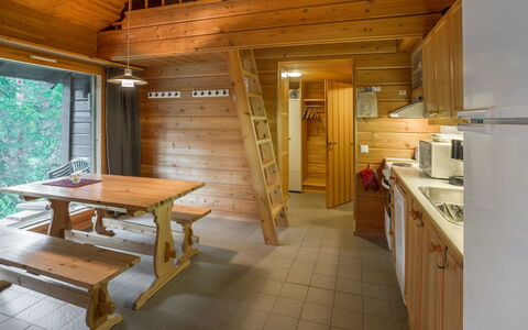 Neljä Vuodenaikaa B6: Piscine, Recours, Mobilier De Jardin, Conception, Ombre, Aménagement Paysager, Hôtel, Caractéristique De L'Eau, Eco Hôtel