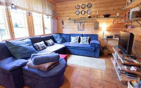 Alppitalo B: Voie Navigable, Banque, Cours D'Eau, Lac, Chalet, Forêt, Canal, Réservoir, Cabane En Rondins