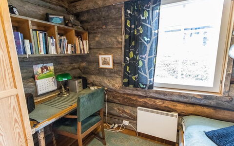 Lomaylläs Maja Keloluppo: Voie Navigable, Banque, Cours D'Eau, Lac, Chalet, Forêt, Canal, Réservoir, Cabane En Rondins