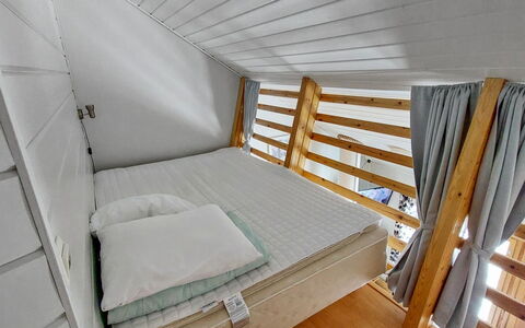 Aihki C O Villa Armas 50: Bois, Architecture, Toit, Domicile, Maison, Chalet, Porte, Siding, Batiments Jardin, Dur