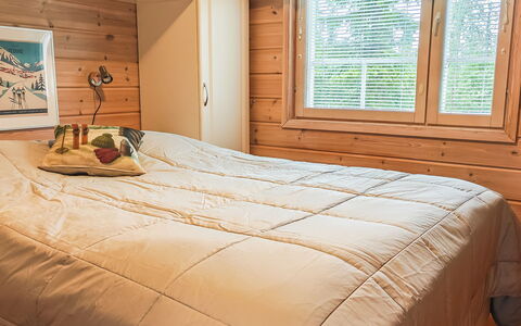 Ylläs-Ropo 5A: Lit, Chambre, Meubles, Design Intérieur, Bois, Sol, Sol, Drap De Lit, Literie, Pièce