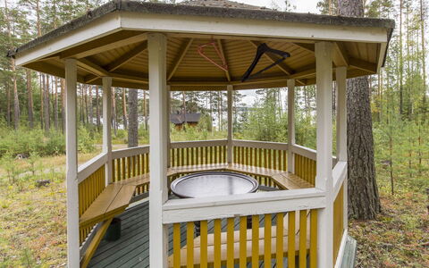 Villa Kukkapää: Bois, Chalet, Cabane En Rondins, Forêt, Cabanon, Batiments Jardin, Mélèze, Des Bois, Tache De Bois