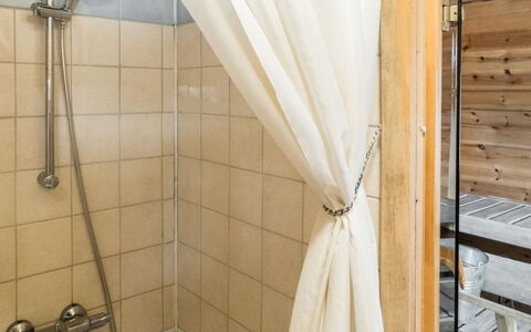 Pikkupöllö: Sol, Sol, Design Intérieur, Douche, Salle De Bains, Plomberie, Composite, Luminaire Plomberie, Rideau De Douche, Tete De Douche