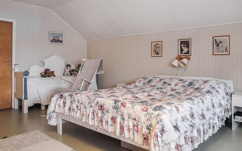 Levin Mummola: Bois, Chalet, Cabane En Rondins, Forêt, Cabanon, Batiments Jardin, Mélèze, Des Bois, Tache De Bois