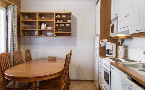 Peiponpesä a: Chalet, Maison, Domicile, Batiments Jardin, Siding, Cabane En Rondins, Ferme, Biens, Cabanon, Cour