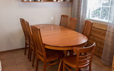 Peiponpesä B: Meubles, Sol, Bois, Sol, Table, Design Intérieur, Table Cuisine Et Salle A Manger, Parquet, Salle À Manger, Dur