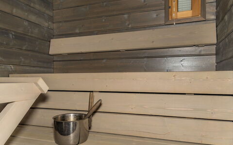 Aurinko-Saga: Bois, Siding, Porte, Chalet, Peindre, Cour, Fenêtre À Guillotine, Batiments Jardin, Arrière-Cour, Planche