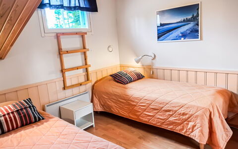 Yllästar 1 As 211: Lit, Chambre, Bois, Sol, Design Intérieur, Sol, Meubles, Drap De Lit, Literie, Pièce
