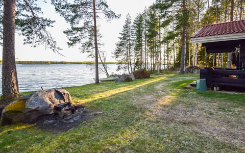 Leporanta: Arbre, Banque, Maison, Chalet, Lac, Étang, Forêt, Cabane En Rondins