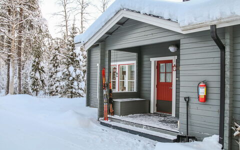 Yllästokka 7: Chalet, Maison, Domicile, Batiments Jardin, Siding, Cabane En Rondins, Ferme, Biens, Cabanon, Cour