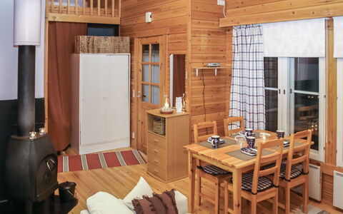 Yllästokka 7: Chalet, Maison, Domicile, Batiments Jardin, Siding, Cabane En Rondins, Ferme, Biens, Cabanon, Cour