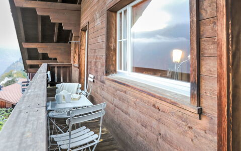 Plein Soleil: Bois, Dur, Planche, Parquet, Tache De Bois, Chalet, Balcon, Plate-Forme, Daylighting, Siding