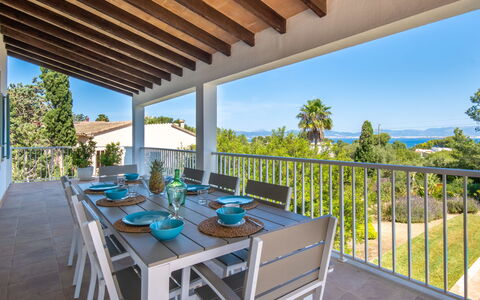 Son Granada: Propriété, Immobilier, Bâtiment, Maison, Porche, Patio, Pièce, Table, Biens, Meubles
