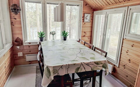 Huuhkalinna: Bois, L'Hiver, Neige, Domicile, Chalet, Gelé, Siding, Cabane En Rondins, La Glace