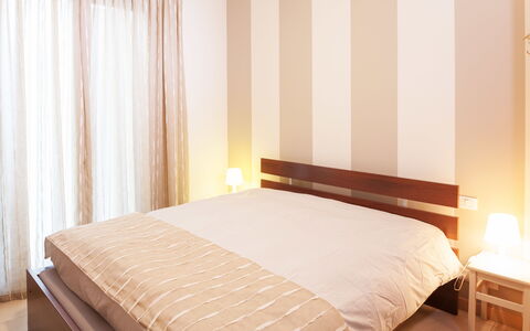 Apartment Zero - Diano Marina: Chambre, Lit, Meubles, Pièce, Propriété, Drap De Lit, Cadre De Lit, Design Intérieur, Rideau, Matelas