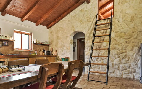 Malu Sun Ii: Propriété, Bois, Bâtiment, Design Intérieur, Architecture, Fenêtre, Faisceau, Table, Sol, Sol